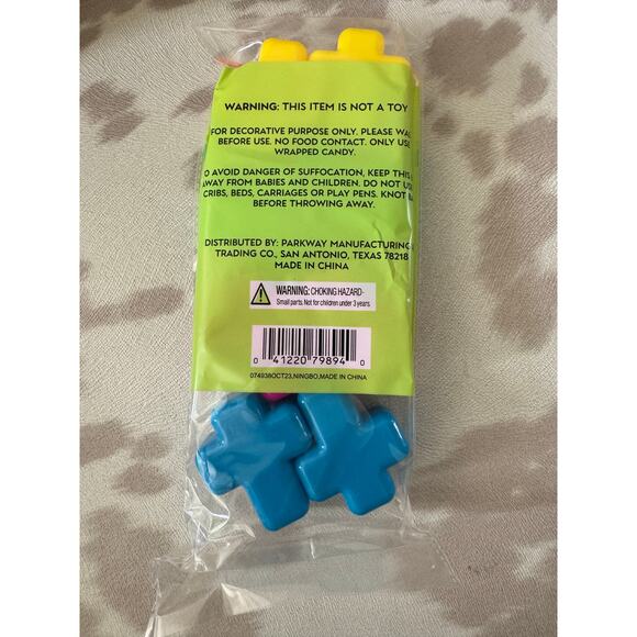 Destination Holiday HEB grocery Cross Shaped Filler Eggs (Set of 8) - Picture 2 of 2